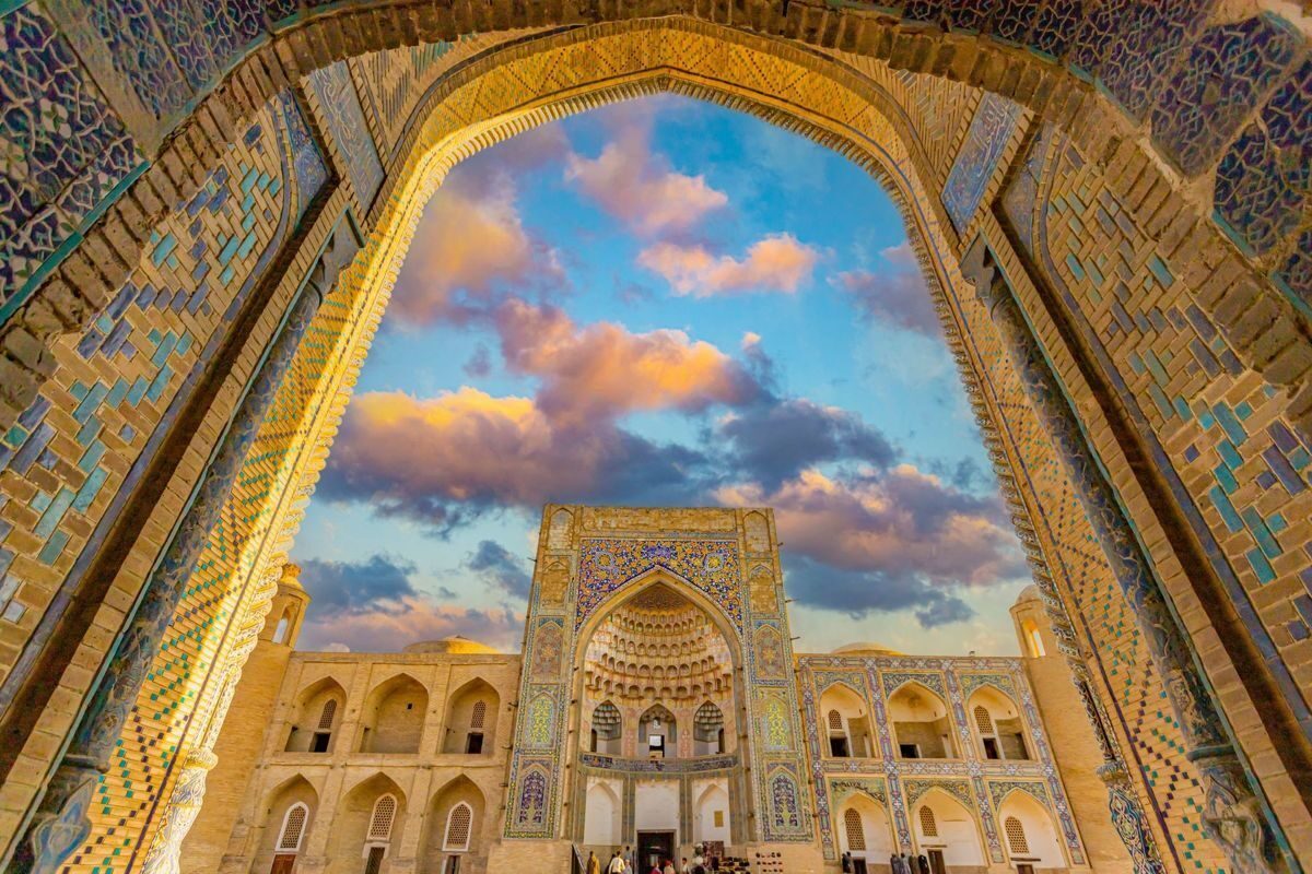 mir-i-arab_madrasa_and_kalyan_minaret_and_mosque